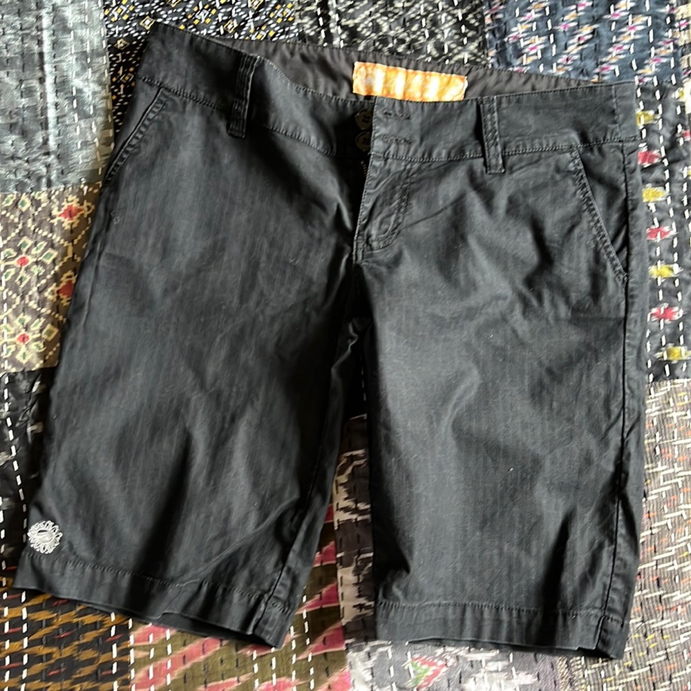 Black cotton board shorts with a touch of spandex